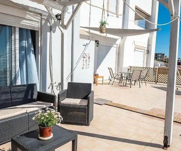 Mata's Sea House *