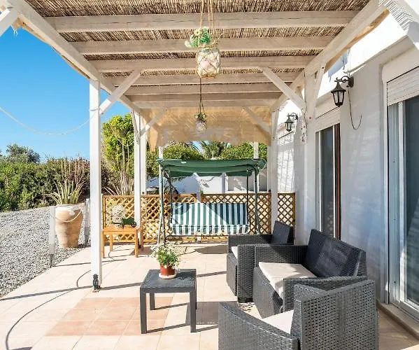Mata's Sea House