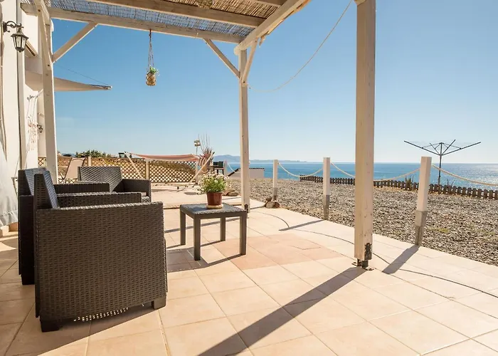 Mata's Sea House * Lakhania