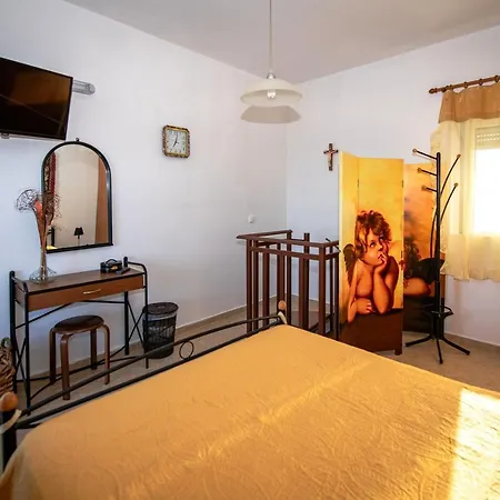 Mata's Sea House * Lakhania