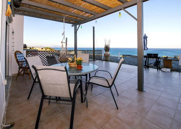 Mata's Sea House Holiday home