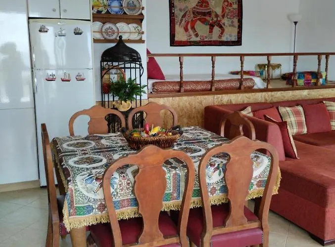 Mata's Sea House Λαχανιά